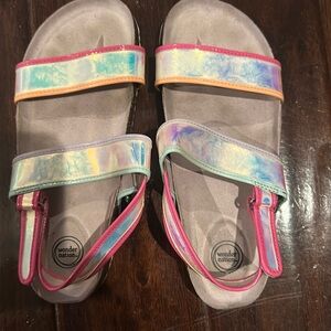 Women’s sandals size 7